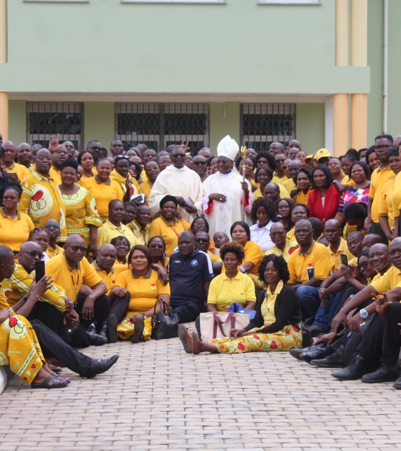 Marriage Encounter Members Celebrate Mass with Archbishop